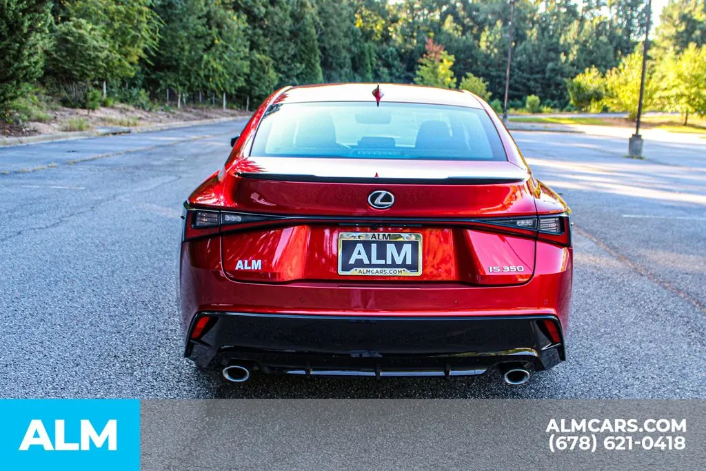 Lexus IS photo 10
