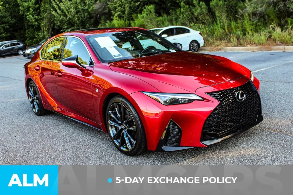 Lexus IS photo 3