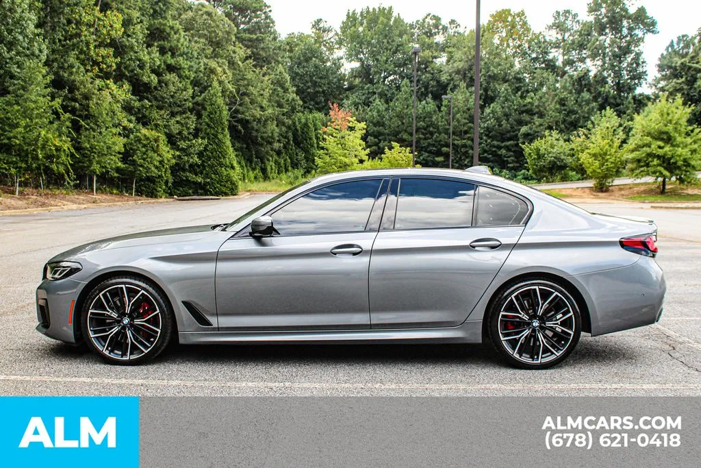 BMW 5 Series photo 6