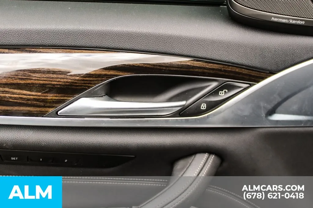 BMW 5 Series photo 34