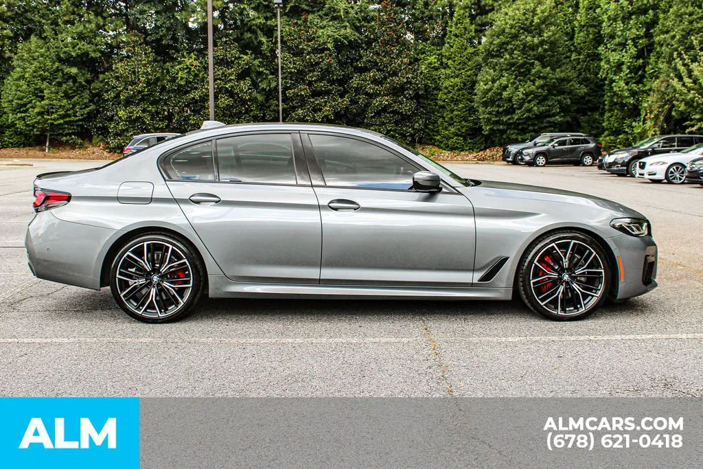 BMW 5 Series photo 8