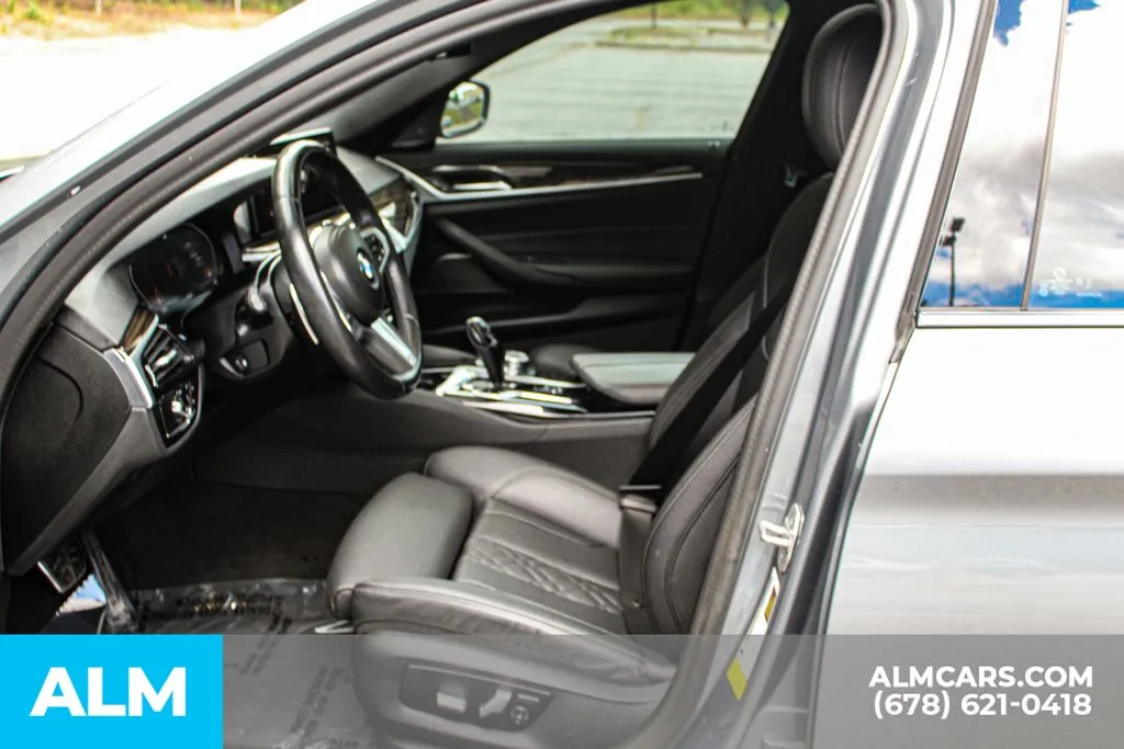 BMW 5 Series photo 16
