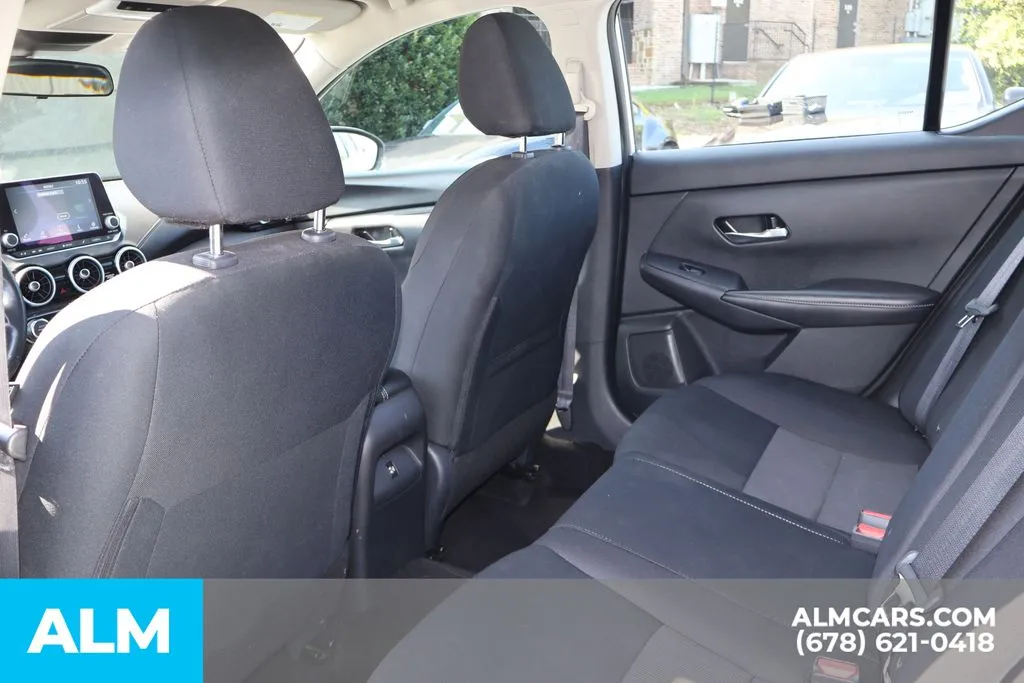 Nissan Sentra photo 17