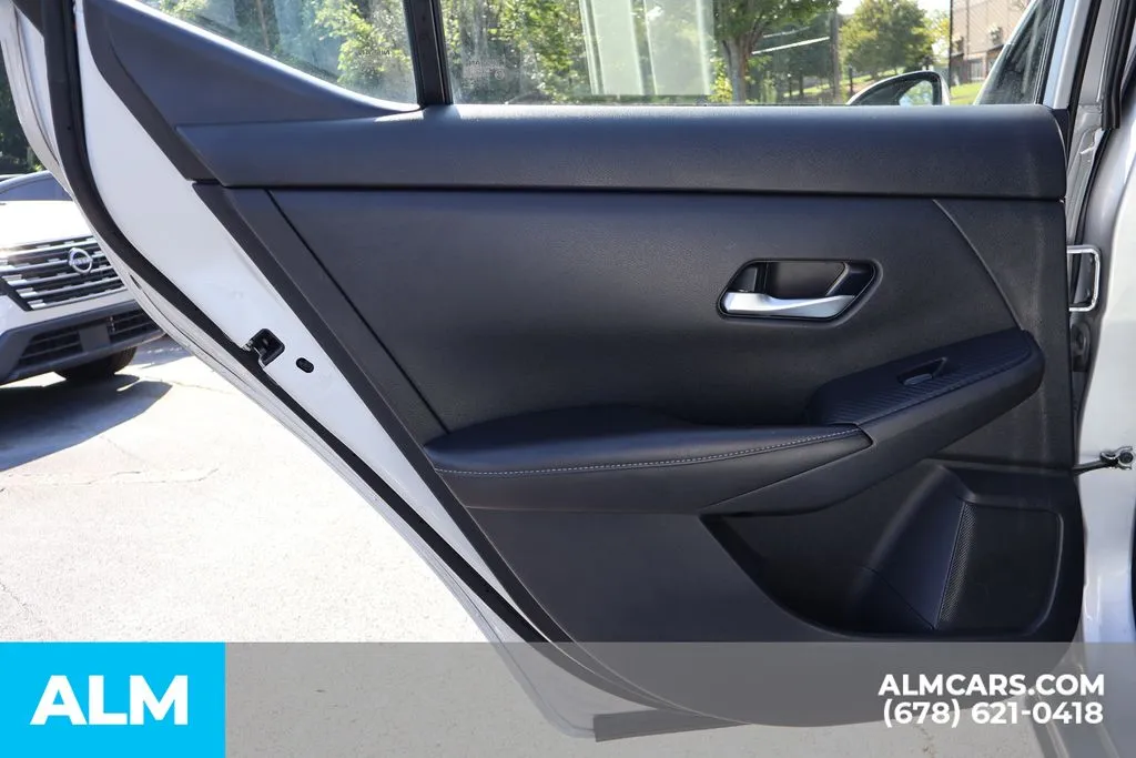 Nissan Sentra photo 18