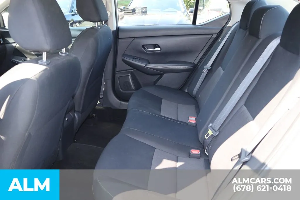 Nissan Sentra photo 16