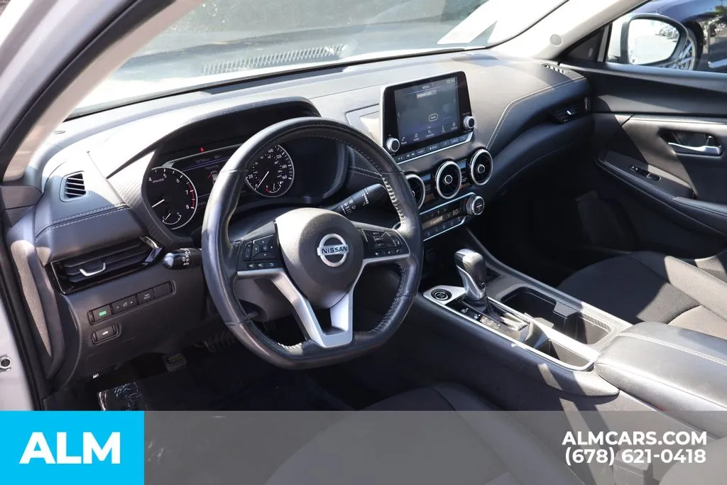 Nissan Sentra photo 9