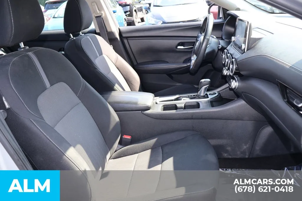 Nissan Sentra photo 24