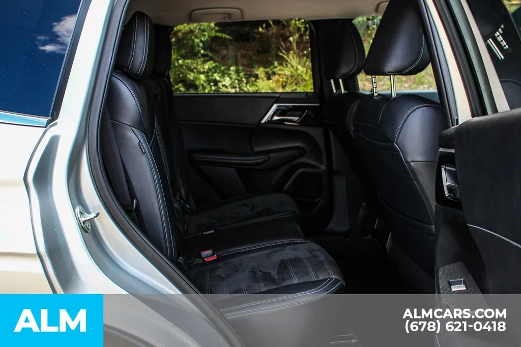 Mitsubishi Outlander photo 21