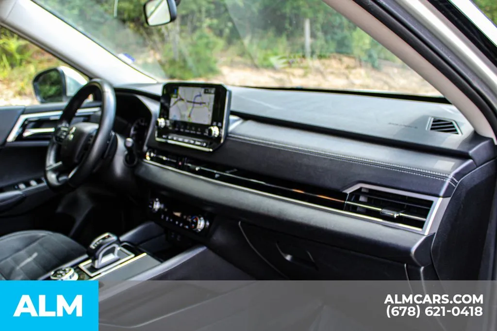 Mitsubishi Outlander photo 24