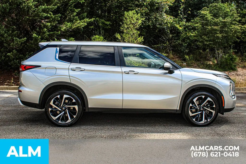 Mitsubishi Outlander photo 8