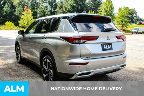 More photos of 2024 Mitsubishi Outlander SE at ALM Gwinnett, GA
