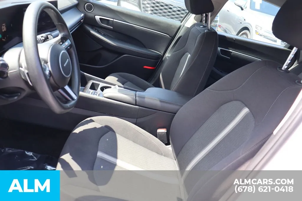 Hyundai Sonata photo 10