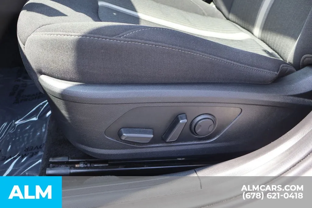 Hyundai Sonata photo 11