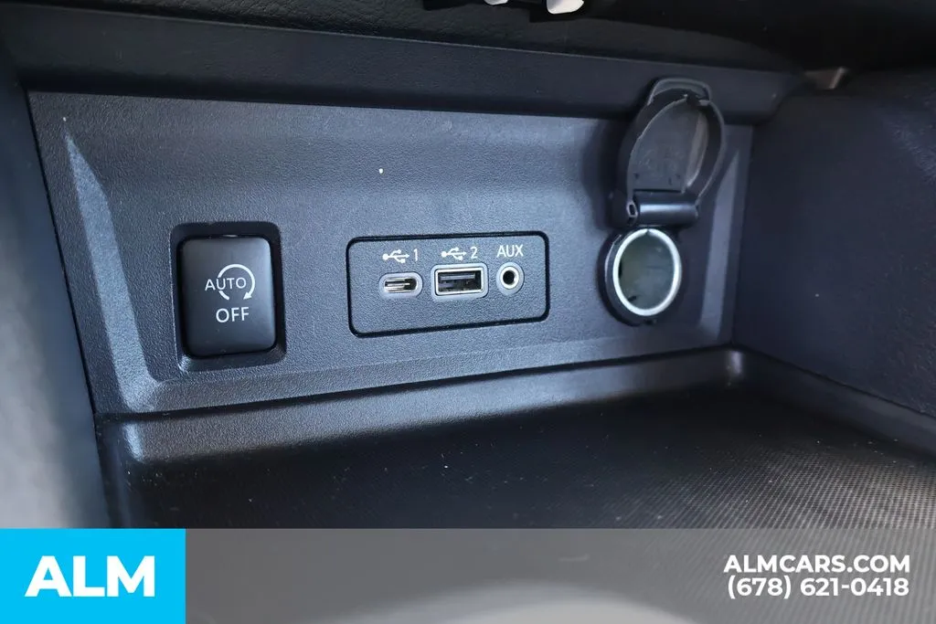 Nissan Sentra photo 32