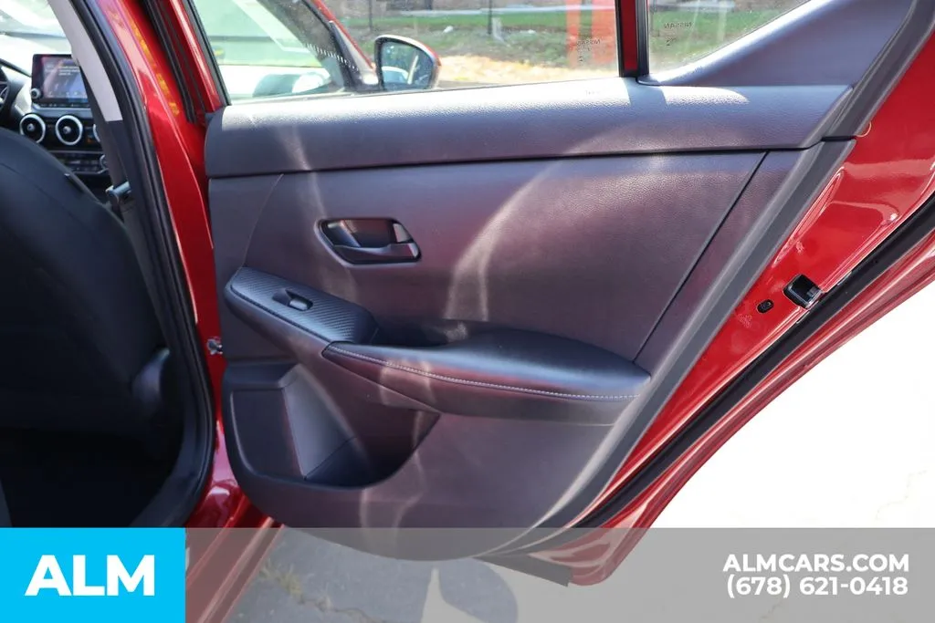 Nissan Sentra photo 24