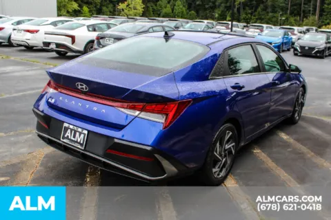 More photos of 2025 Hyundai Elantra SEL Convenience at ALM Gwinnett, GA