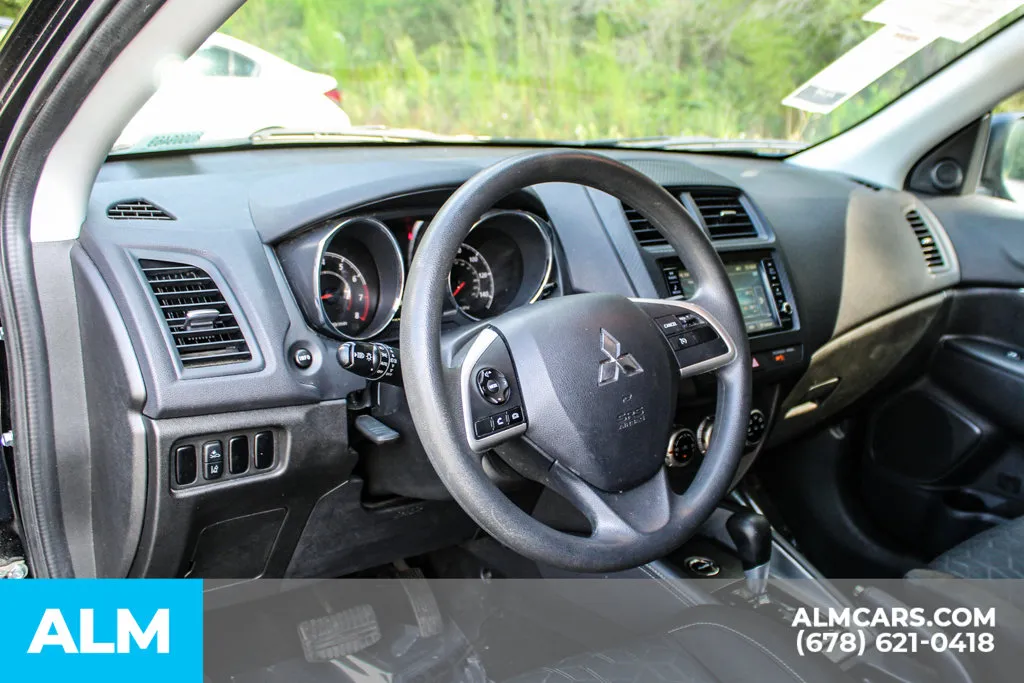 Mitsubishi Outlander Sport photo 29