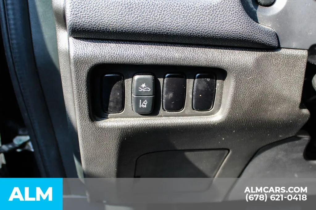 Mitsubishi Outlander Sport photo 28