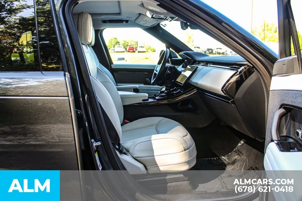 Land Rover Range Rover Sport photo 21