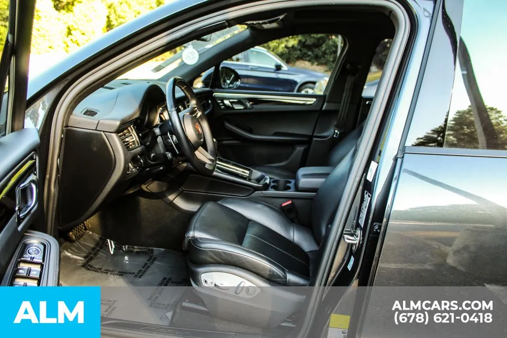Porsche Macan photo 16