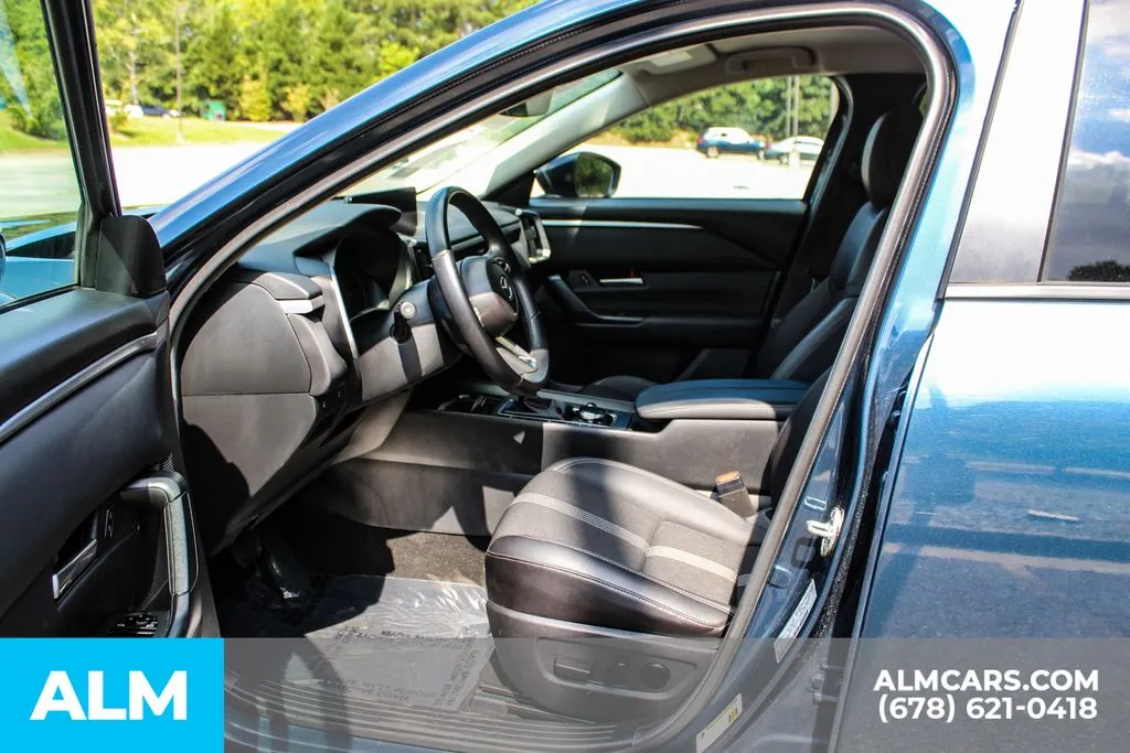 Mazda CX-50 photo 16