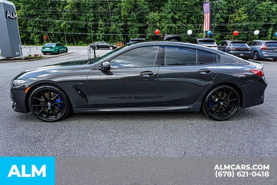 BMW 8 Series photo 6