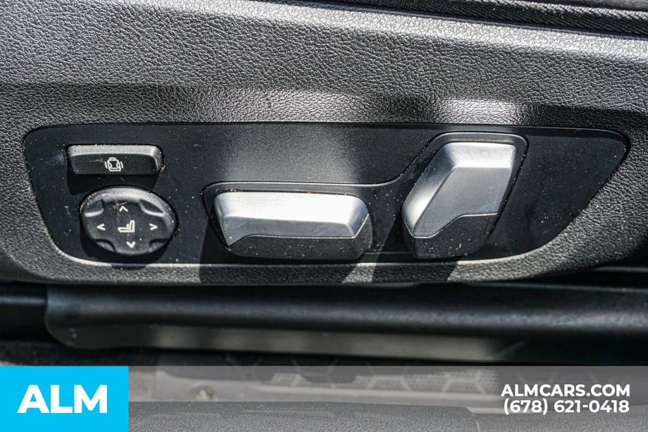 BMW 8 Series photo 51