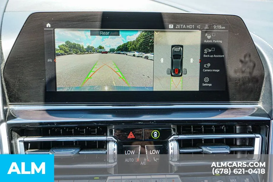 BMW 8 Series photo 35