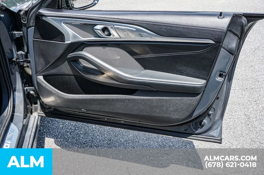 BMW 8 Series photo 54