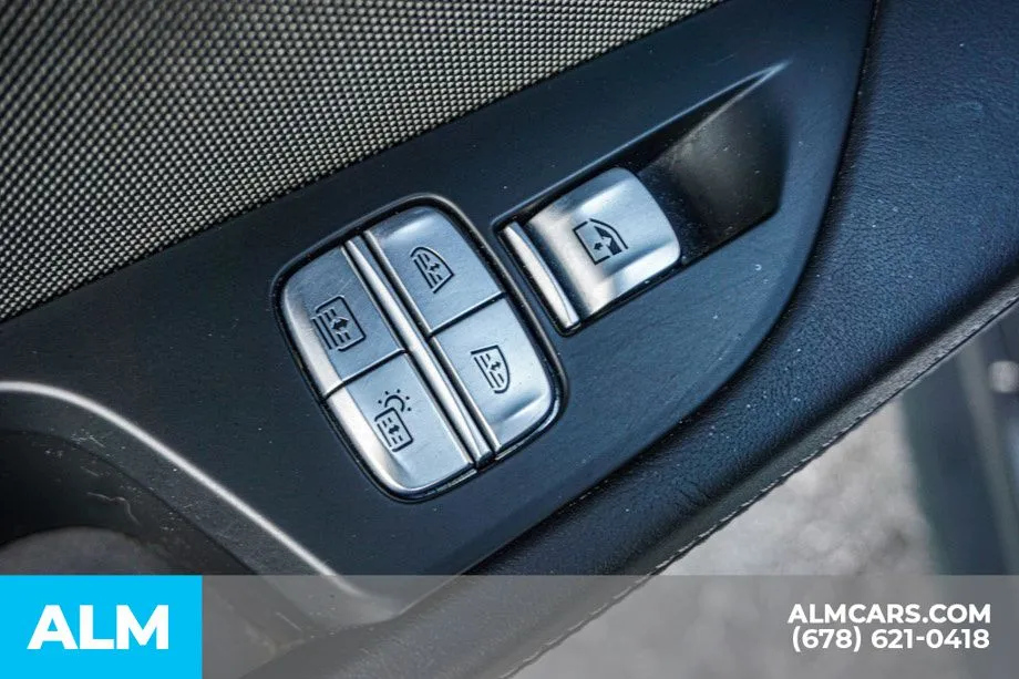 BMW 8 Series photo 53