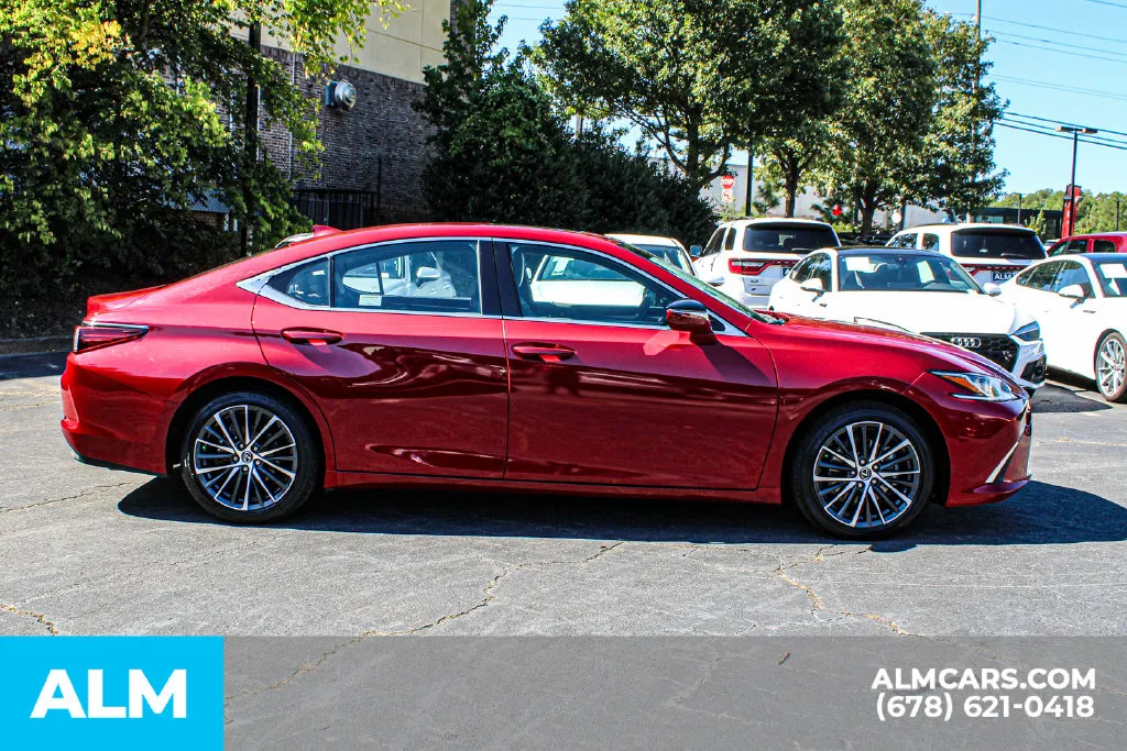 Lexus ES photo 8