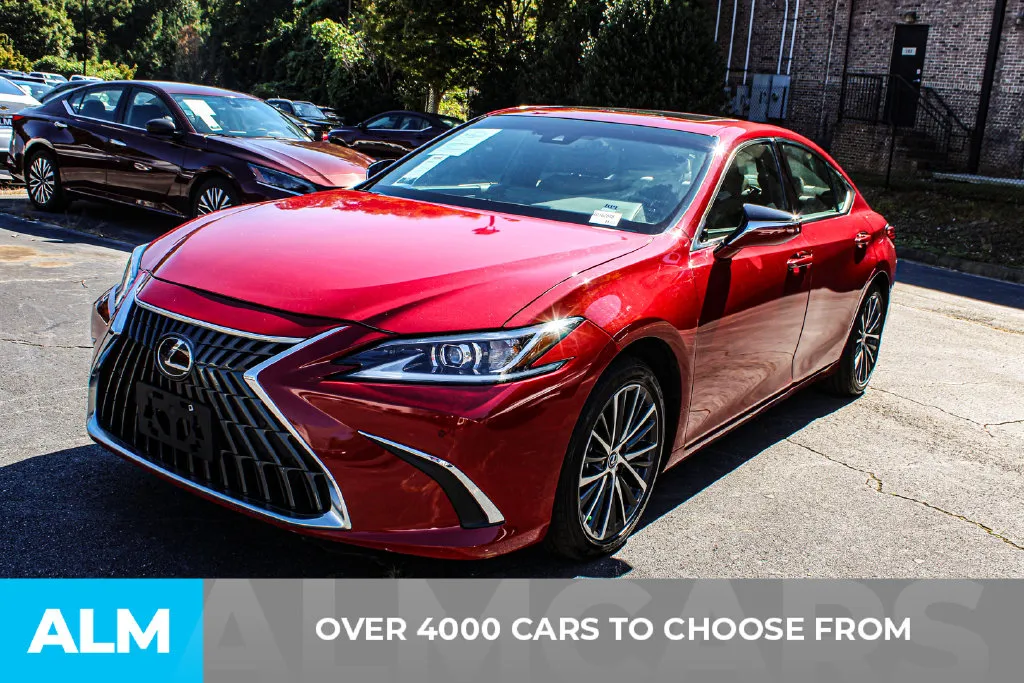 Lexus ES photo 2