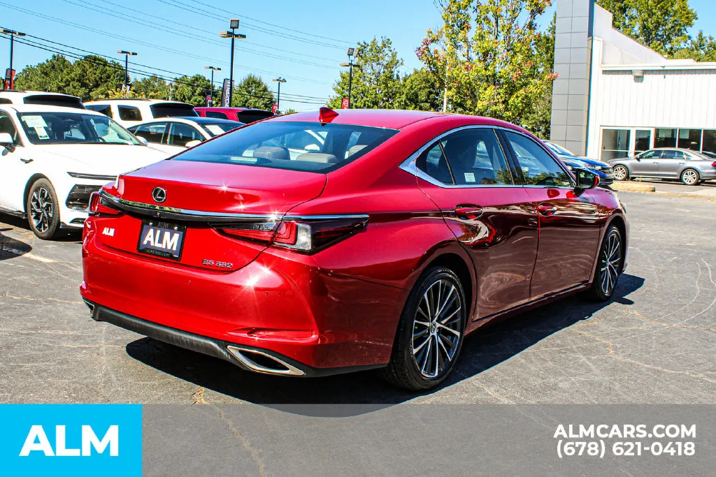 Lexus ES photo 5