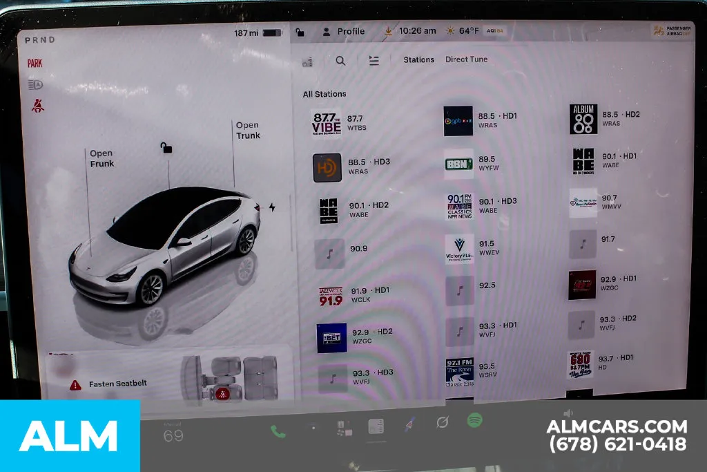 Tesla Model 3 photo 30