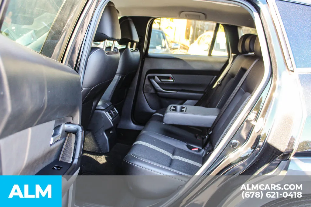 Mazda CX-50 photo 16