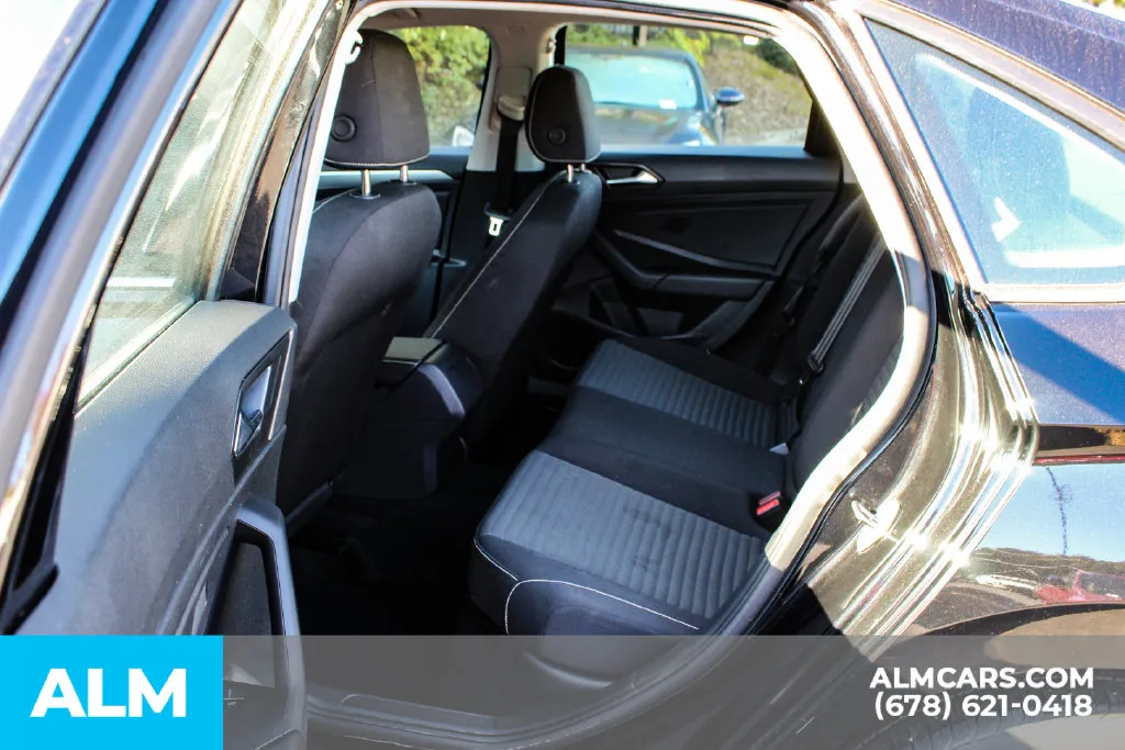 Volkswagen Jetta photo 16