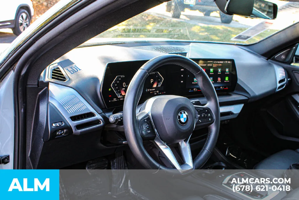 BMW 2 Series photo 16