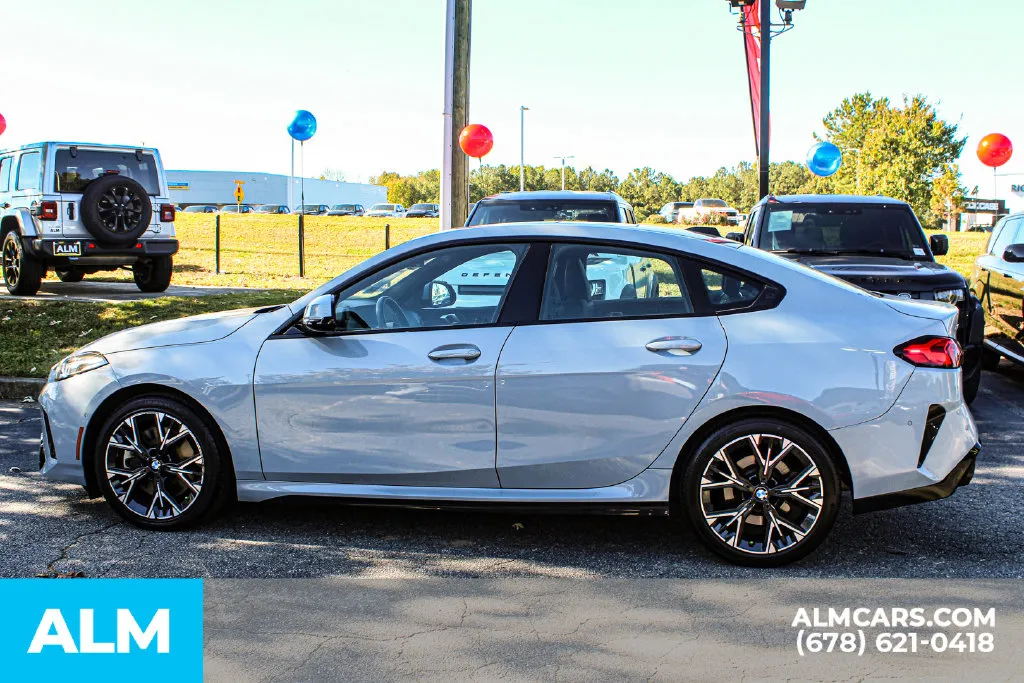 BMW 2 Series photo 6