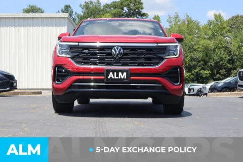 More photos of 2024 Volkswagen Atlas Cross Sport 2.0T SEL Premium R-Line at ALM Gwinnett, GA