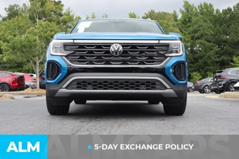 More photos of 2024 Volkswagen Atlas Cross Sport 2.0T SE w/Technology at ALM Gwinnett, GA