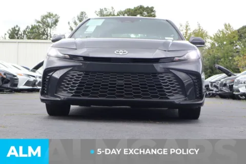 More photos of 2025 Toyota Camry SE at ALM Gwinnett, GA