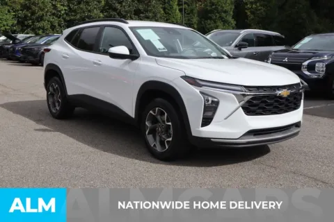 More photos of 2024 Chevrolet Trax LT at ALM Gwinnett, GA