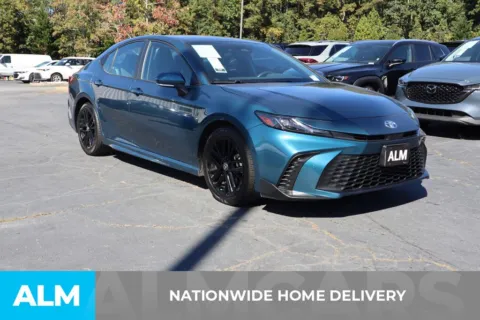 More photos of 2025 Toyota Camry SE at ALM Gwinnett, GA