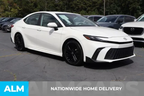 More photos of 2025 Toyota Camry SE at ALM Gwinnett, GA