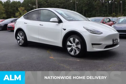 More photos of 2022 Tesla Model Y Long Range at ALM Gwinnett, GA