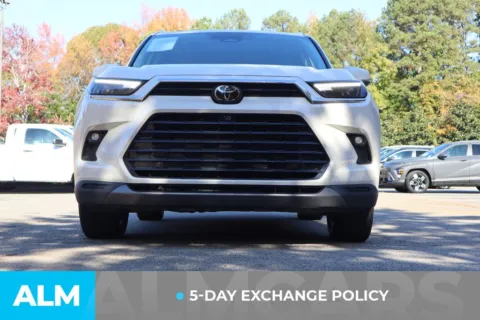 More photos of 2024 Toyota Grand Highlander Hybrid Limited at ALM Gwinnett, GA