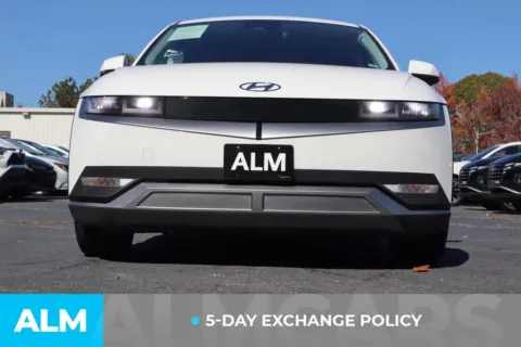 More photos of 2022 Hyundai IONIQ 5 SE at ALM Gwinnett, GA