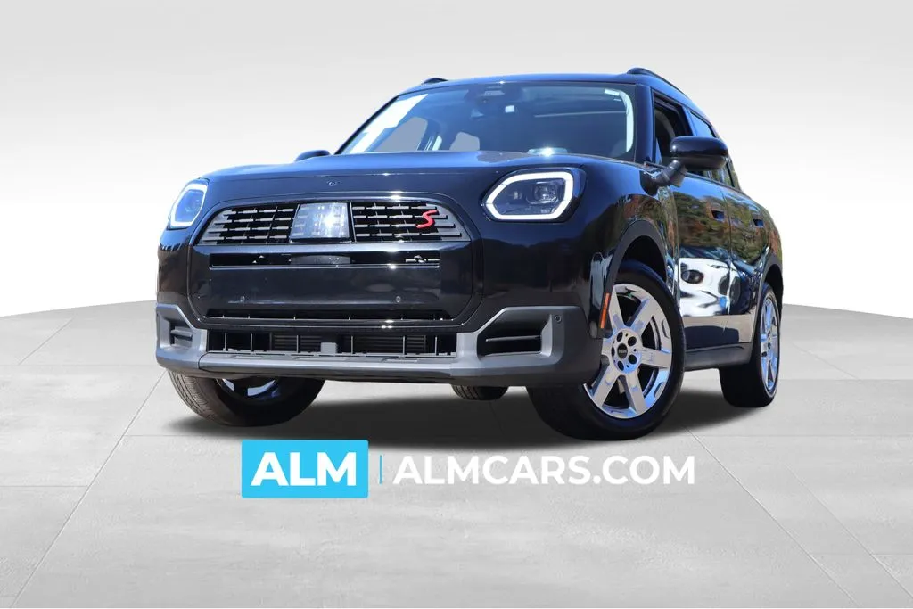 2025 MINI Countryman S's photo
