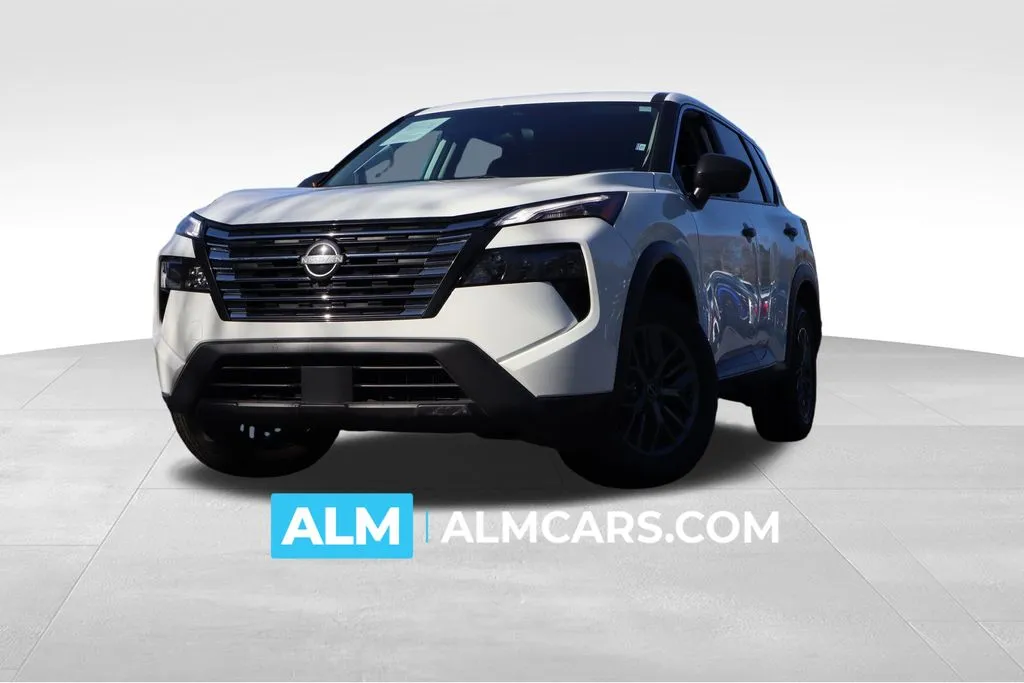 2024 Nissan Rogue S's photo