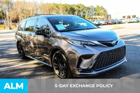 More photos of 2022 Toyota Sienna XSE at ALM Mall of Georgia, GA